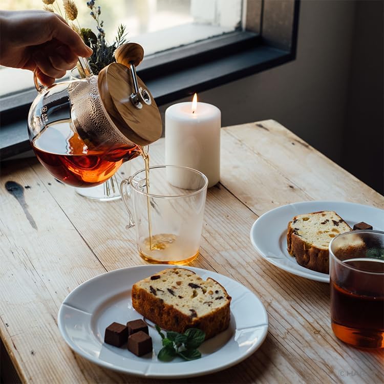 פברואר 1 - HARIO קנקן חליטת תה עם מכסה עץ זית בעבודת יד