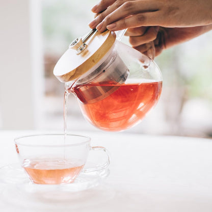 פברואר 1 - HARIO קנקן חליטת תה עם מכסה עץ זית בעבודת יד